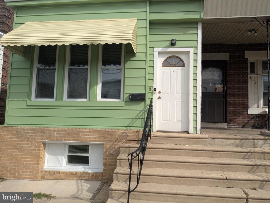 539 W Olney Avenue - Photo 0