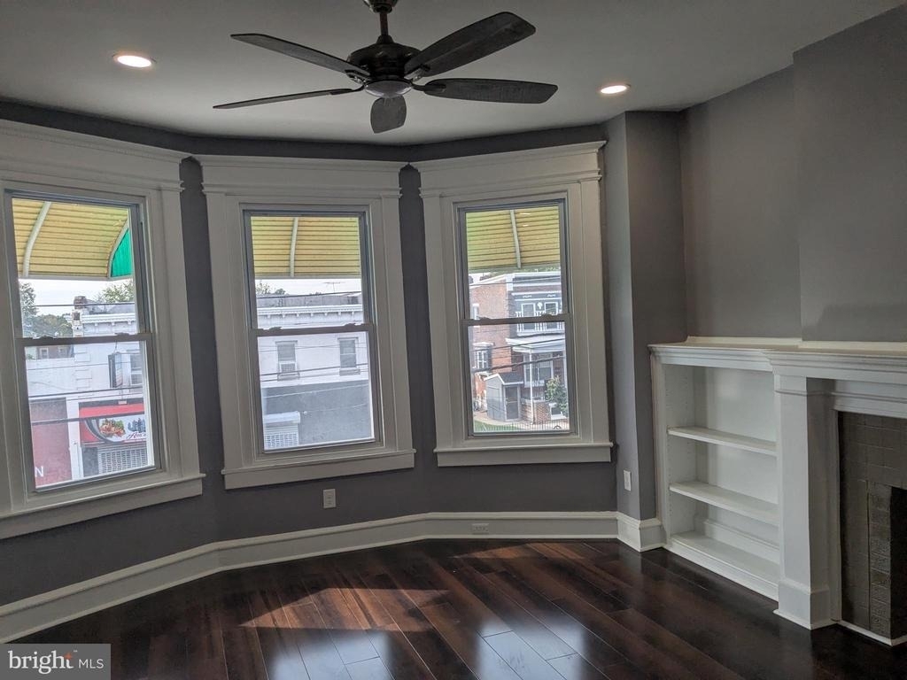 539 W Olney Avenue - Photo 4