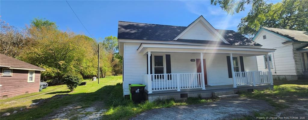 233 W Barbee Street - Photo 1