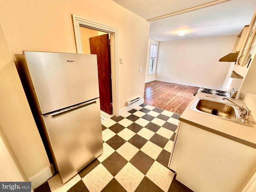 30 W Penn Street - Photo 1