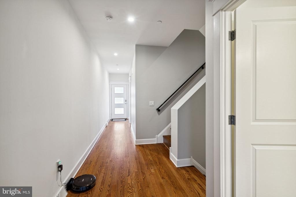 325 Wright Street - Photo 6