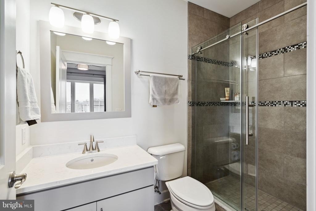325 Wright Street - Photo 9