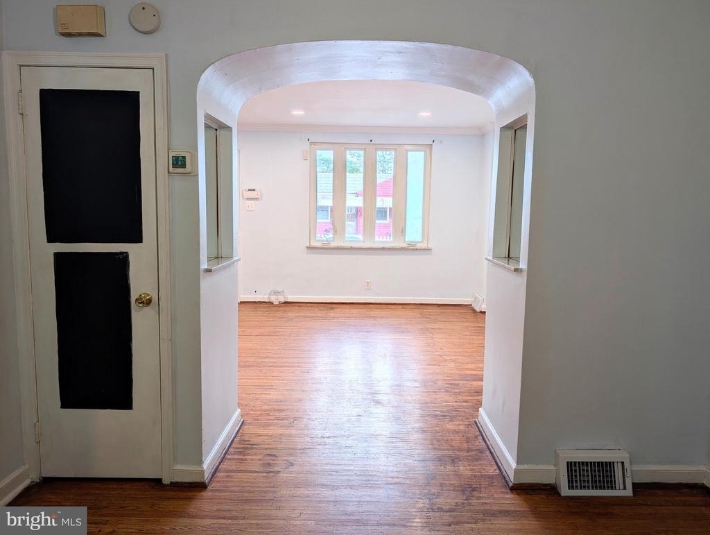 1834 S 28th Street - Photo 5