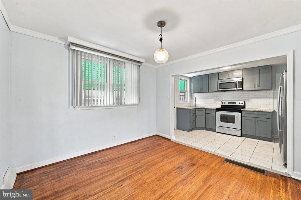 1834 S 28th Street - Photo 4