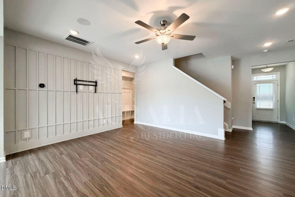 111 Lennei Lane - Photo 4