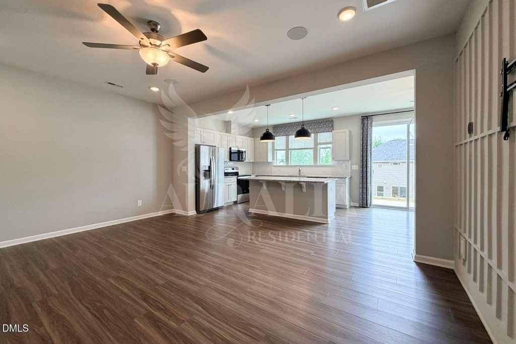 111 Lennei Lane - Photo 7