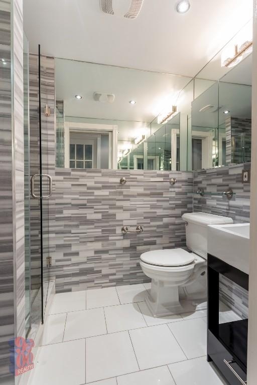 326 East 100th Street - Photo 6