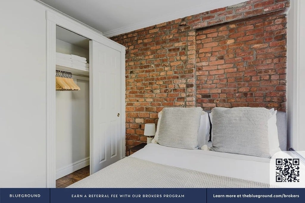 East 5th Street, Unit 1b - Photo 5
