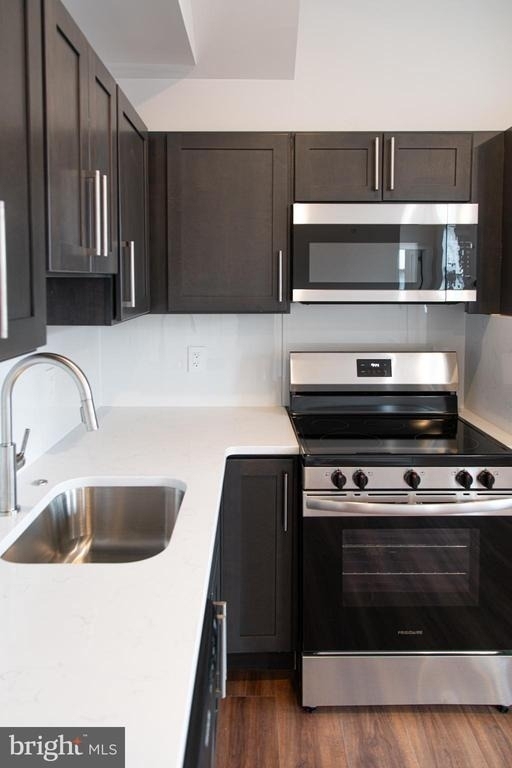 212 Manheim Street - Photo 3