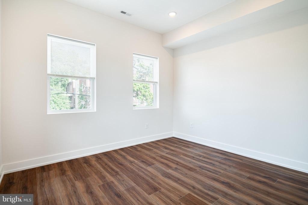 212 Manheim Street - Photo 9