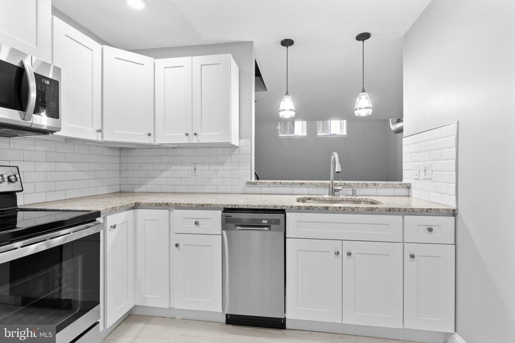 627 N 18th Street - Photo 2