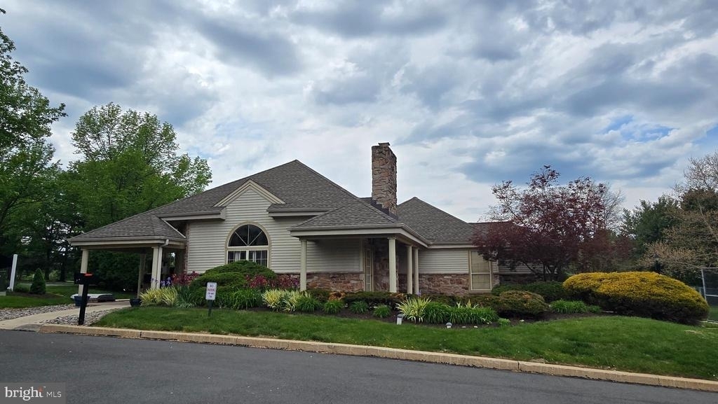 208 Foxmeadow Drive - Photo 23