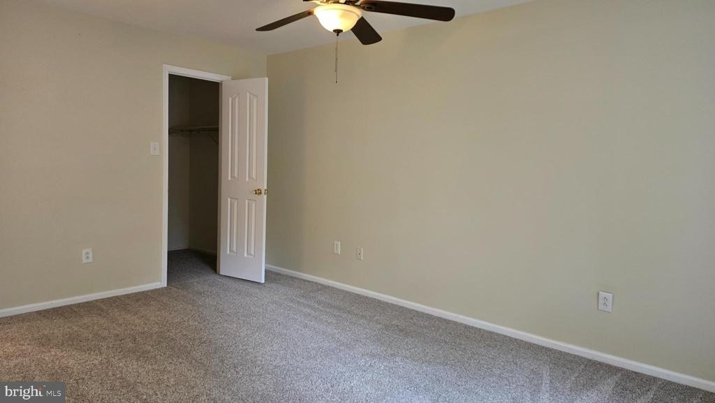 208 Foxmeadow Drive - Photo 8