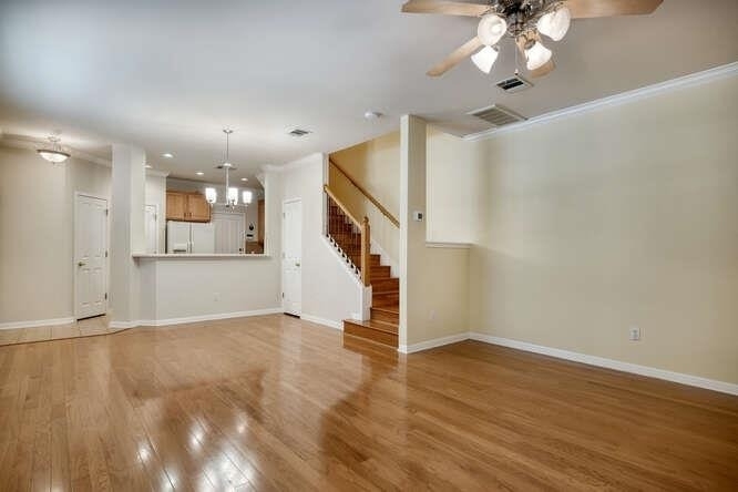 8518 Cahill Dr - Photo 2