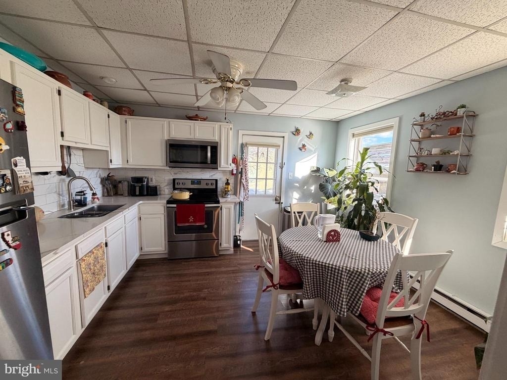 102 W State Street - Photo 3