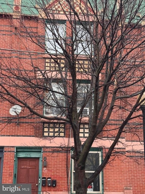 146 W Hanover Street - Photo 0