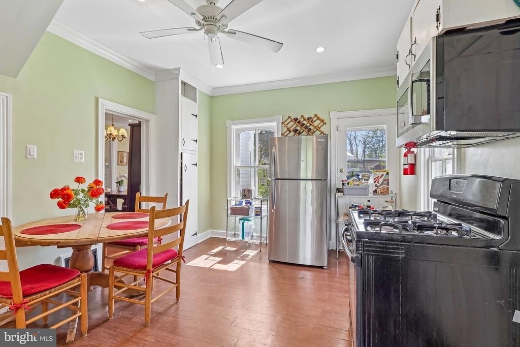2167 Brunswick Avenue - Photo 12