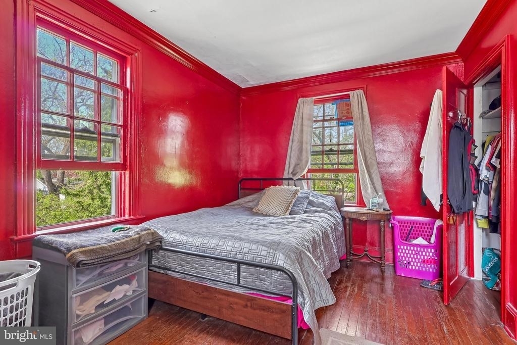 2167 Brunswick Avenue - Photo 32