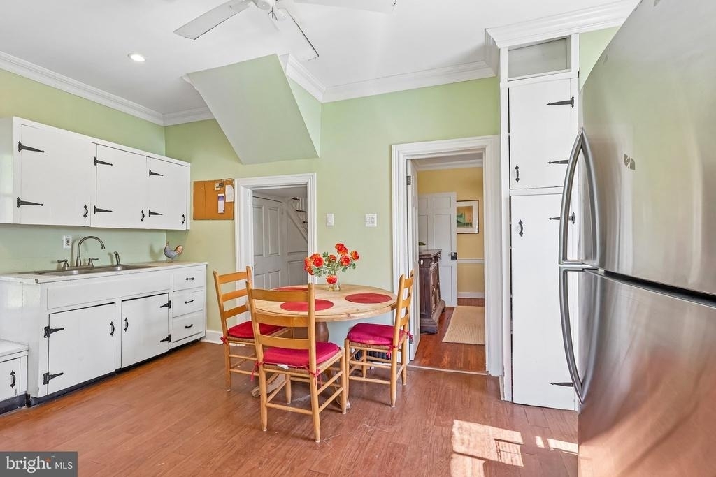 2167 Brunswick Avenue - Photo 13