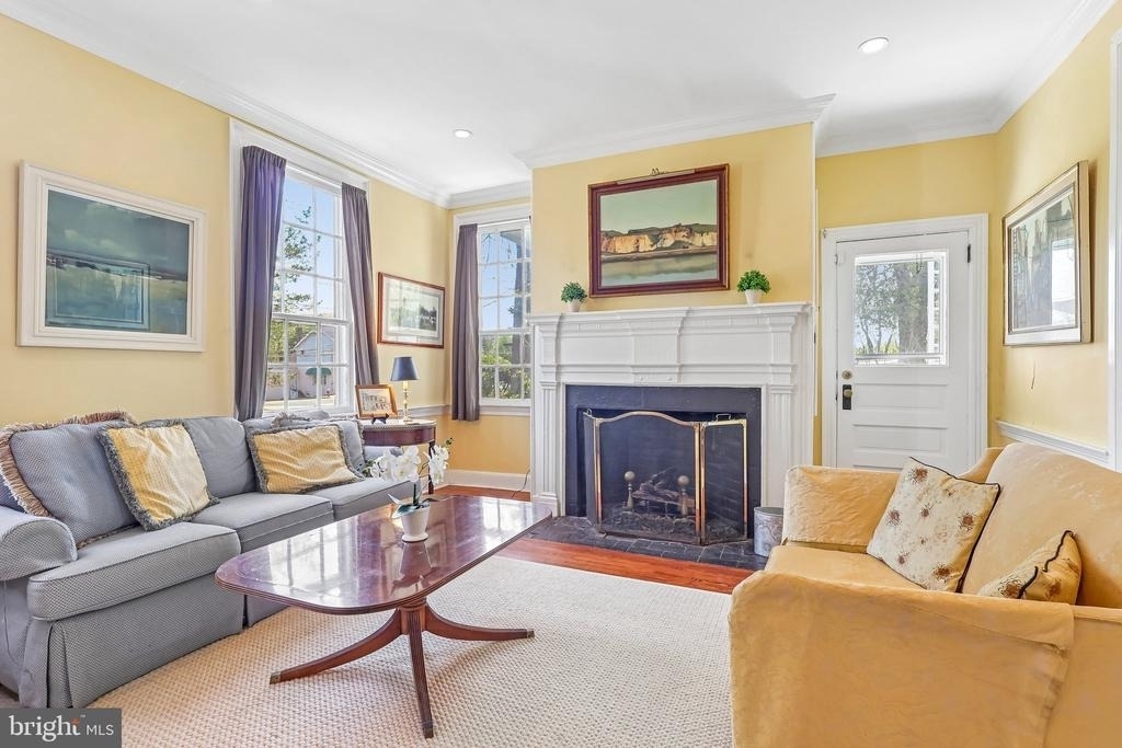 2167 Brunswick Avenue - Photo 6