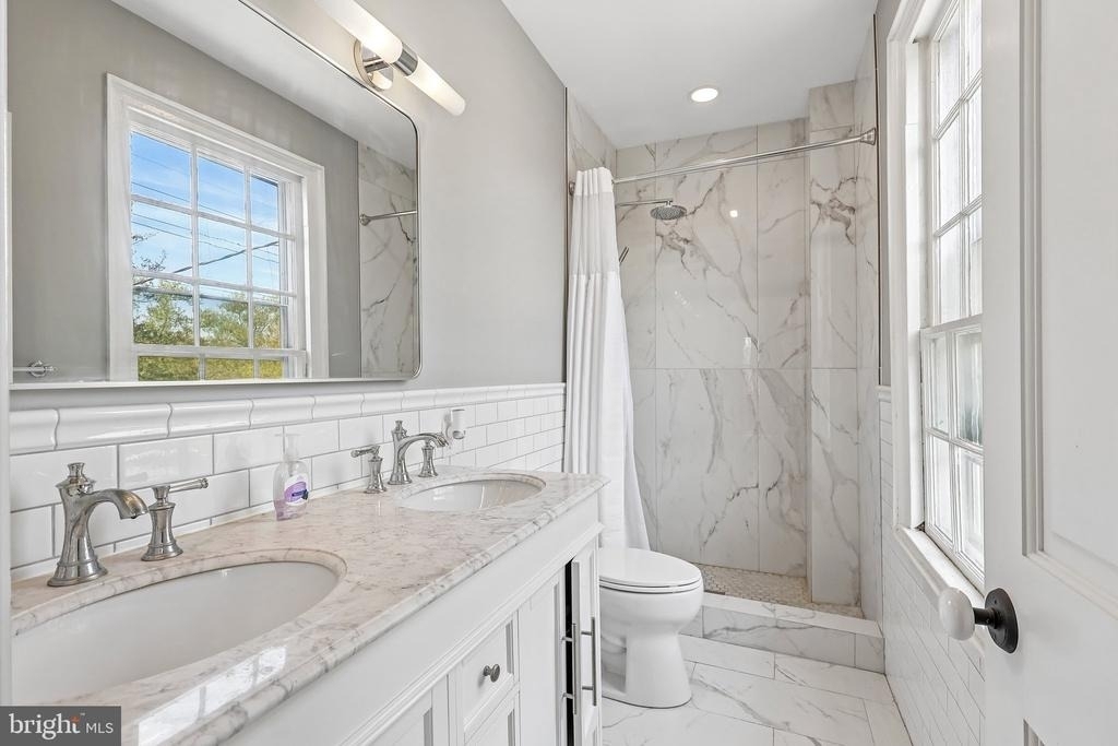 2167 Brunswick Avenue - Photo 23