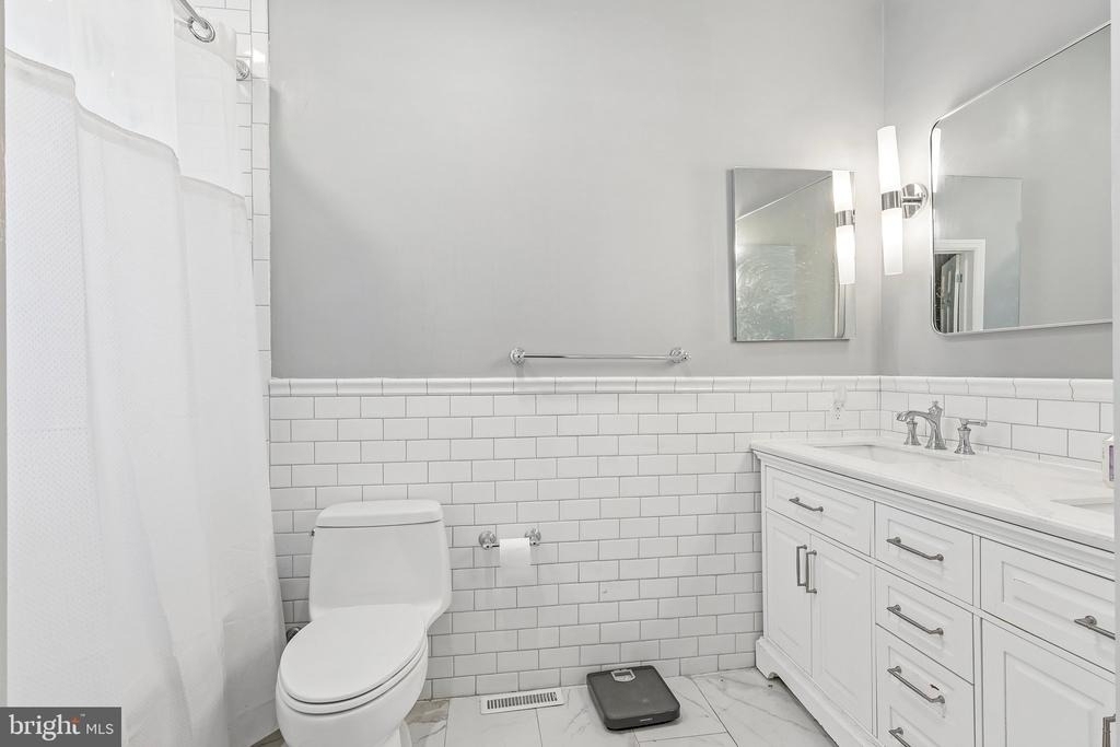 2167 Brunswick Avenue - Photo 28