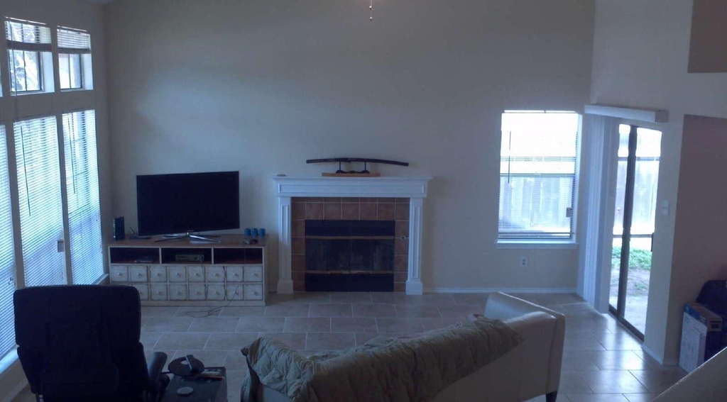 6700 Shiner St - Photo 1