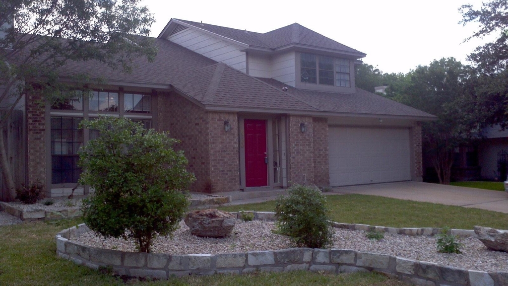 6700 Shiner St - Photo 0