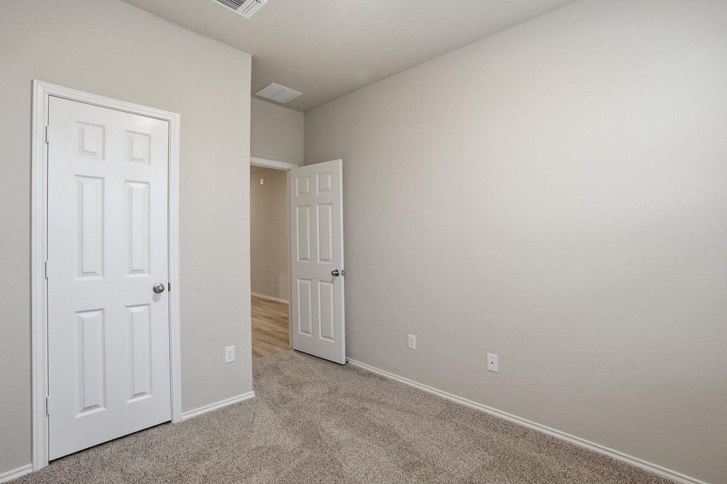 1126 Stone Valley Rd - Photo 8