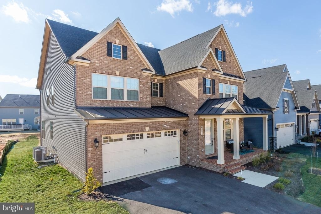 6547 Clubhouse Drive - Photo 2