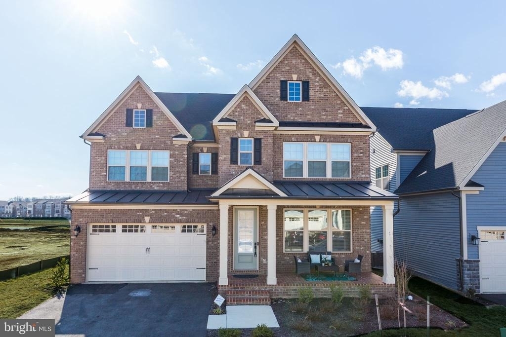 6547 Clubhouse Drive - Photo 3