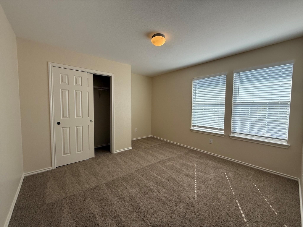 11606 Hereford St - Photo 12