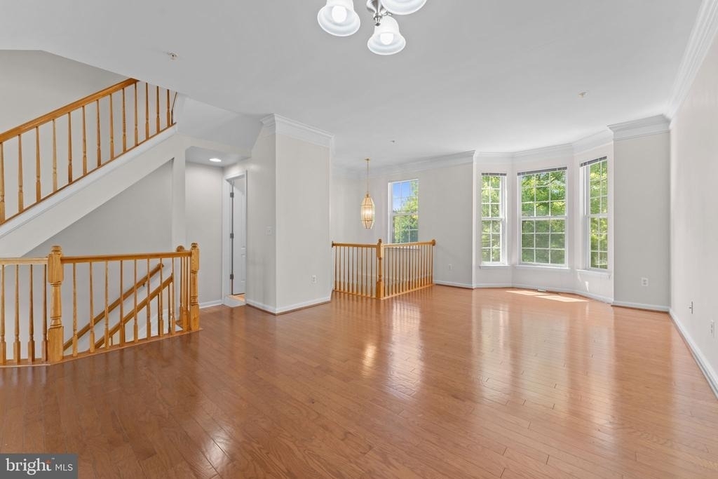 702 Anoosh Court - Photo 8