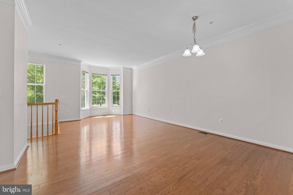 702 Anoosh Court - Photo 9