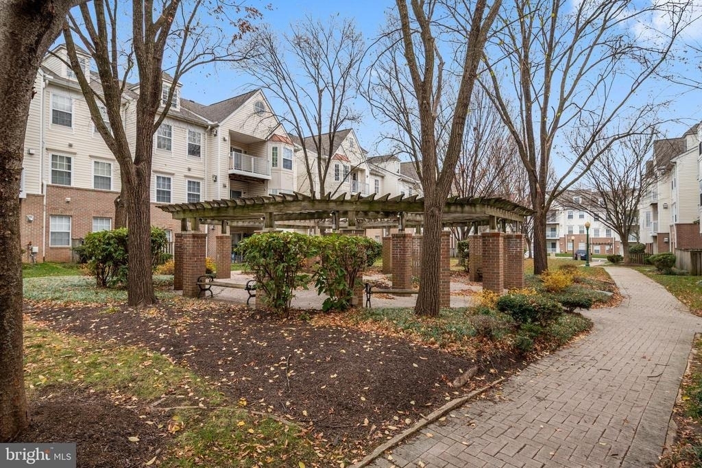 8961 Town Center Circle - Photo 20