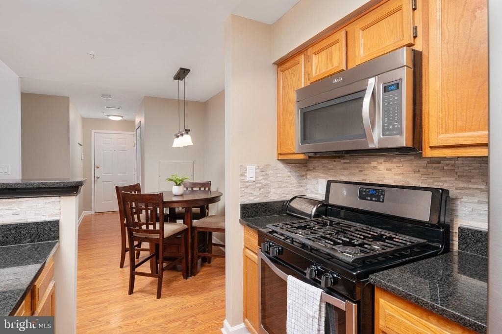 8961 Town Center Circle - Photo 9