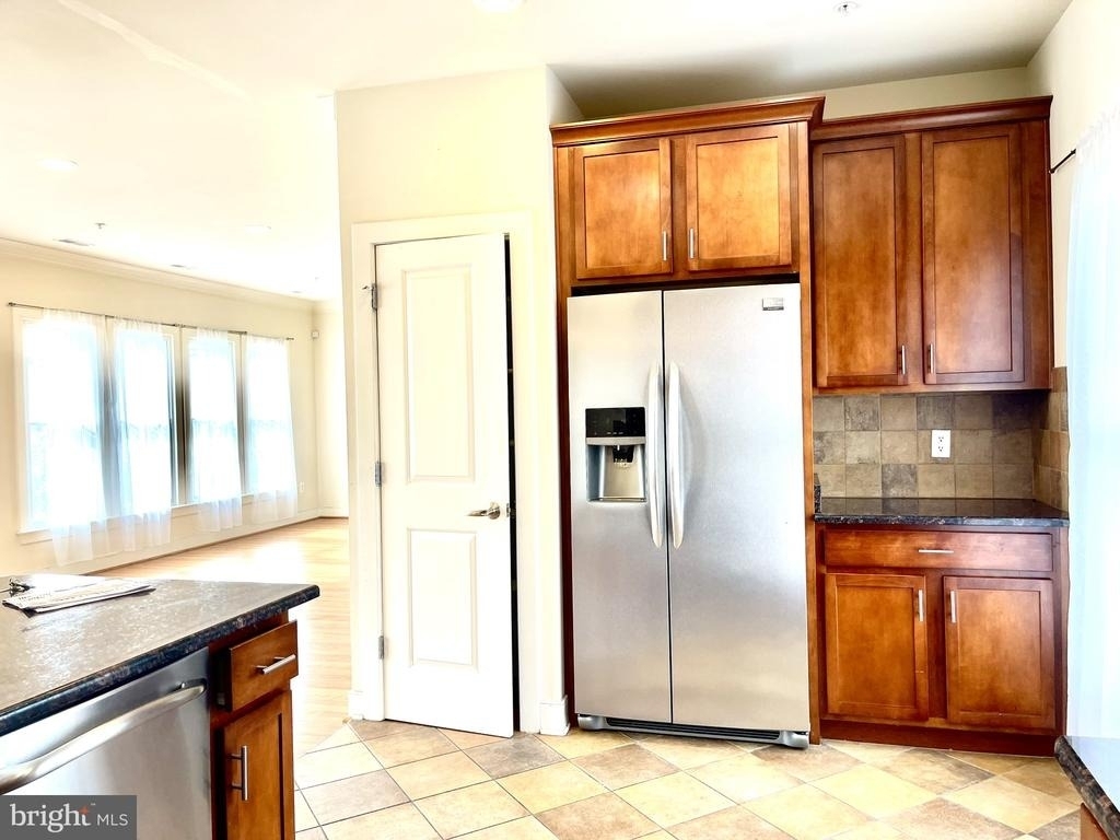 5610 Baltimore Avenue - Photo 8