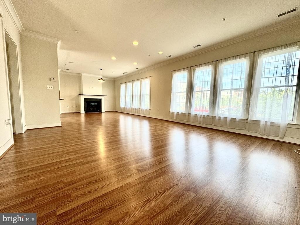 5610 Baltimore Avenue - Photo 0