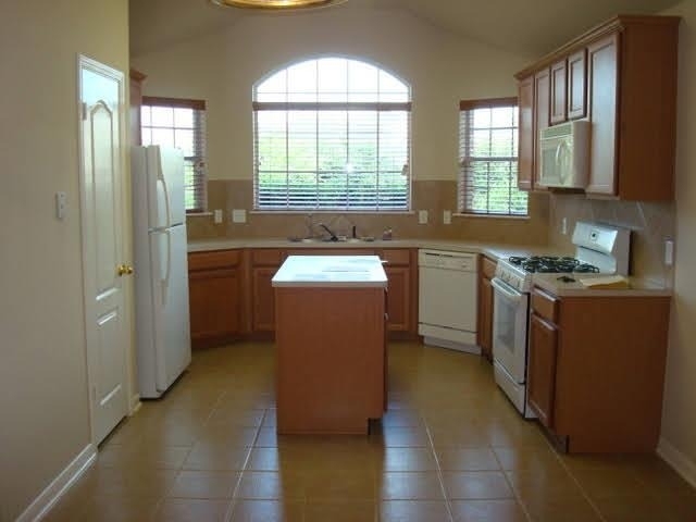 1719 Maize Bend Dr - Photo 1