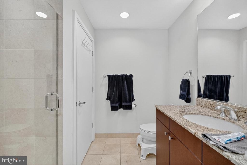 6820 Wisconsin Avenue - Photo 16