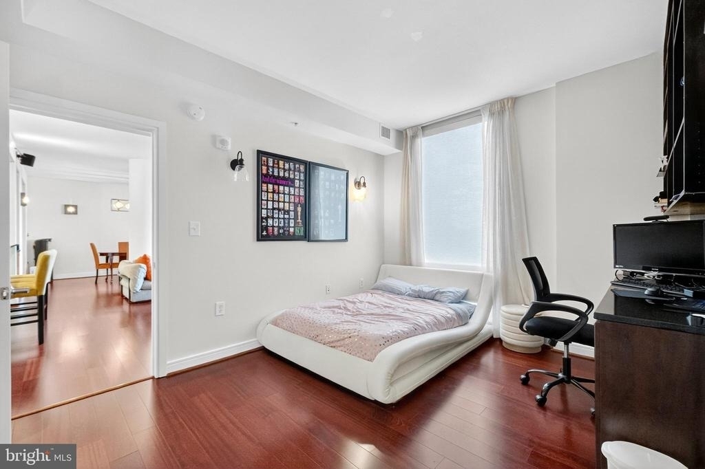 6820 Wisconsin Avenue - Photo 11