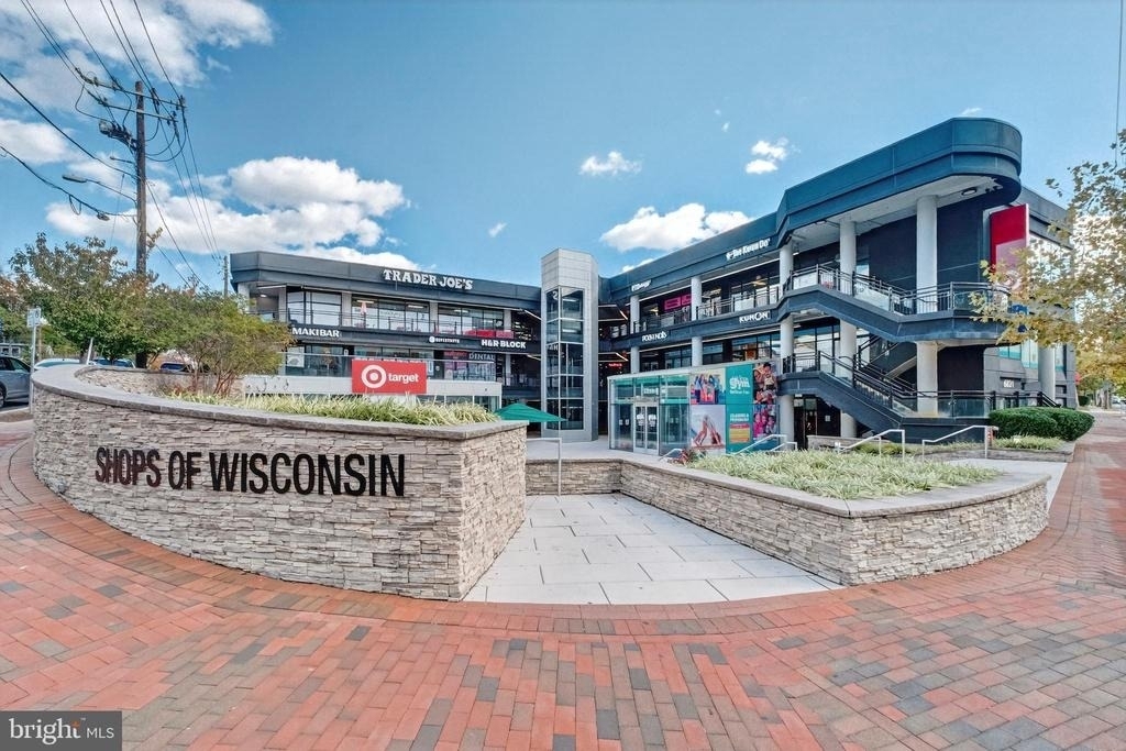 6820 Wisconsin Avenue - Photo 29