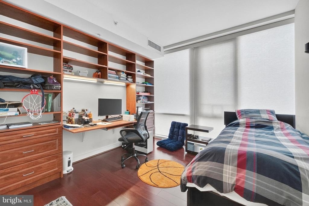 6820 Wisconsin Avenue - Photo 14