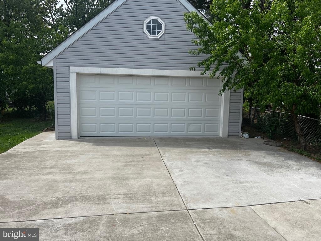 4301 Independence Street - Photo 8