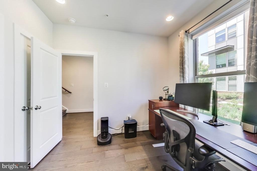 5004 Oakmoore Drive - Photo 8