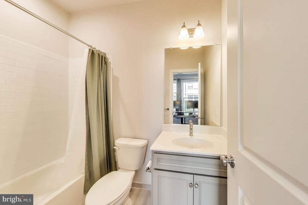 5004 Oakmoore Drive - Photo 9