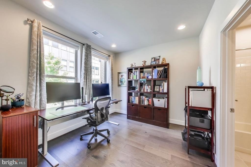 5004 Oakmoore Drive - Photo 6