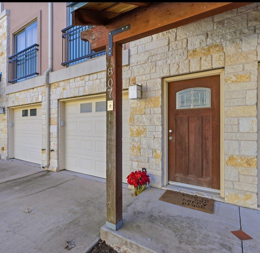 13420 Lyndhurst St - Photo 1
