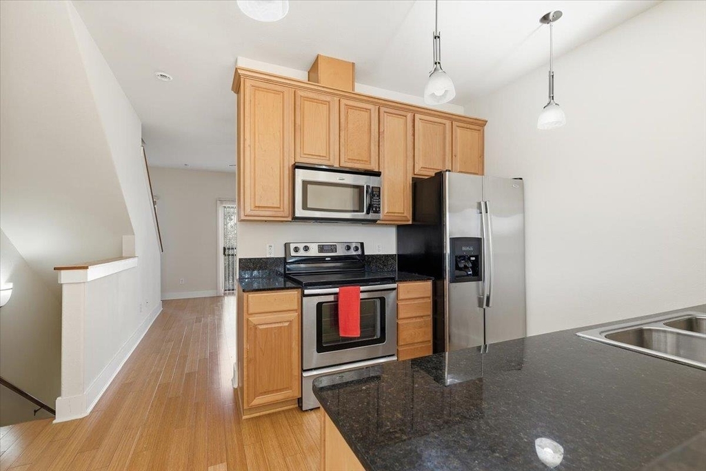 13420 Lyndhurst St - Photo 6