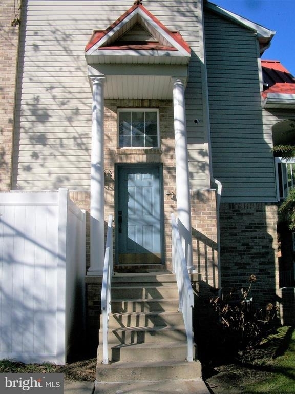 201 Kimary Court - Photo 0